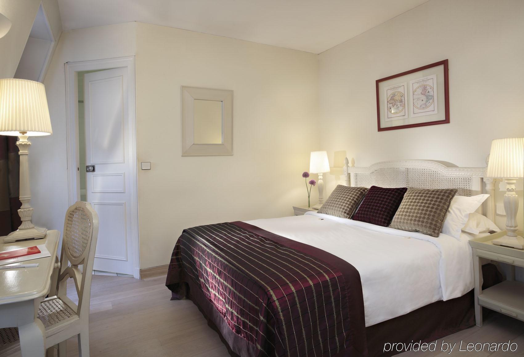 Zelie Hotel